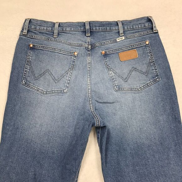 WRANGLER 626 Jeans Women 33x30 Westward High Rise Boot Light Wash Denim Blue - Picture 7 of 16